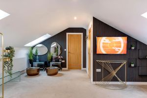 Photo 6- click for photo gallery